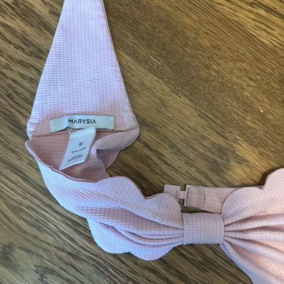 MARYSIA SCALLOPPED STRAPLESS BIKINI SET SIZE MEDIUM LIGHT PINK - Picture 4 of 6